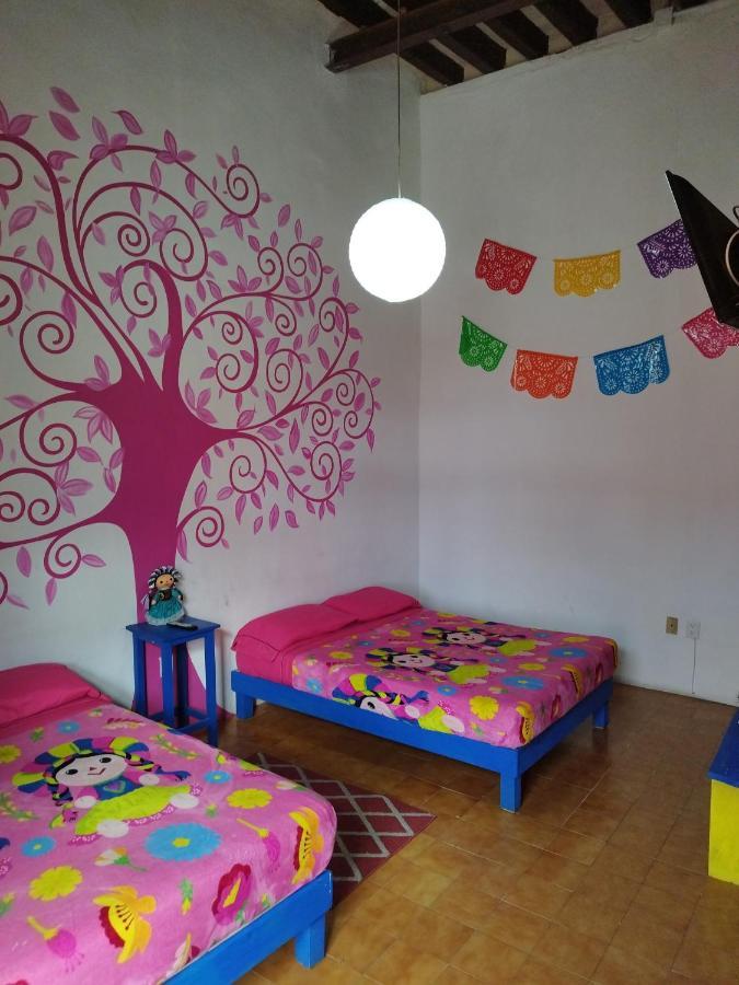 Lele Panchito y Lavanda Juntos en el Centro Querétaro Exterior foto